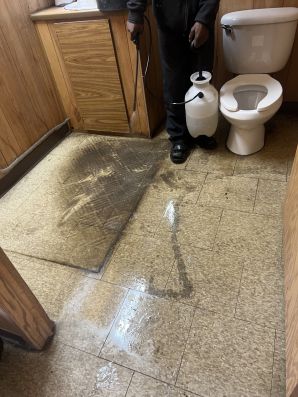 Before & After Commercial Floor Cleaning in Chicao Lawn, IL (1)
