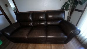 Before & After Leather Upholstery Clean and Polish in Rogers Park, IL (2)